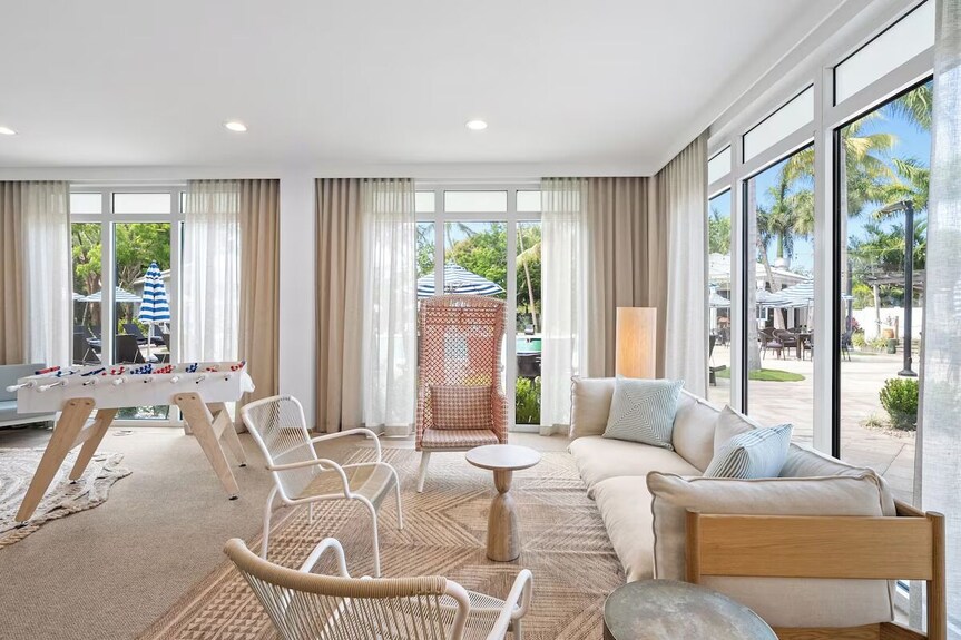 Carefree Key West Days | 2 Pools, Karaoke Nights, Tiki Drinks & Games - Stock Island, FL