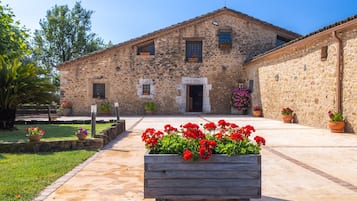 Enceinte de lâhĂ©bergement