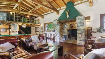 Cheminée, table de tennis de table