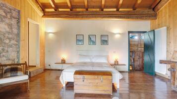 6 chambres, fer et planche Ă  repasser, Wi-Fi gratuit, draps fournis