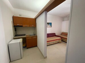 Interior - Apartment 'Maritalia 2' with Private Terrace, Private Garden and Air Conditioning (Valle Clavia)