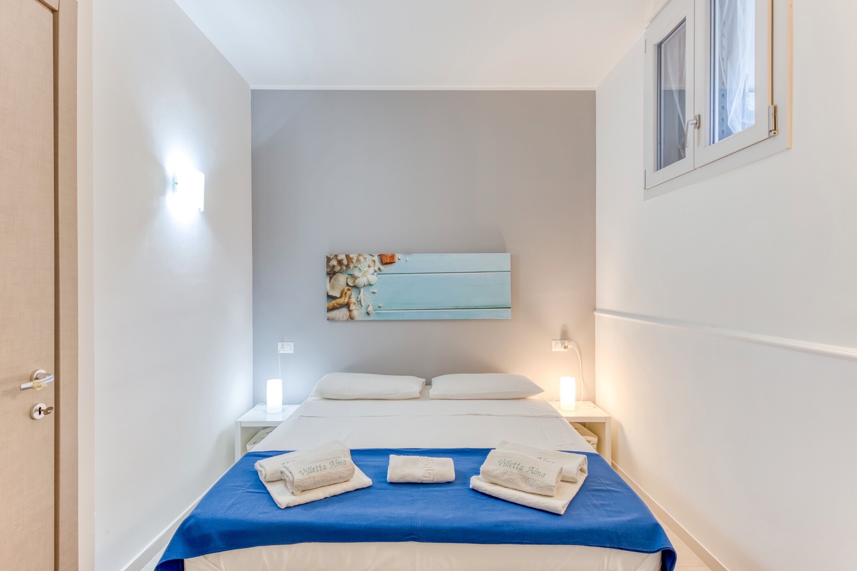 2 habitaciones, tabla de planchar con plancha y wifi gratis 