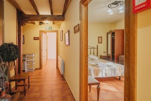 2 habitaciones, wifi gratis y ropa de cama 