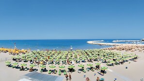 Beach nearby - Apartment 'Maritalia 5' with Private Terrace, Private Garden and Air Conditioning (Valle Clavia)