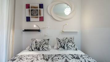 1 bedroom, free WiFi, bed sheets