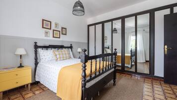 2 bedrooms, free WiFi, bed sheets