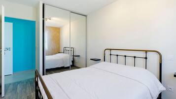 2 camere, ferro/asse da stiro, Wi-Fi gratuito, lenzuola