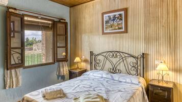 2 habitaciones, tabla de planchar con plancha y wifi gratis