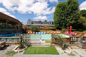 Et oppvarmet basseng