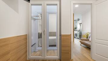 1 dormitori, planxa i posts de planxar, wifi gratuïta i roba de llit