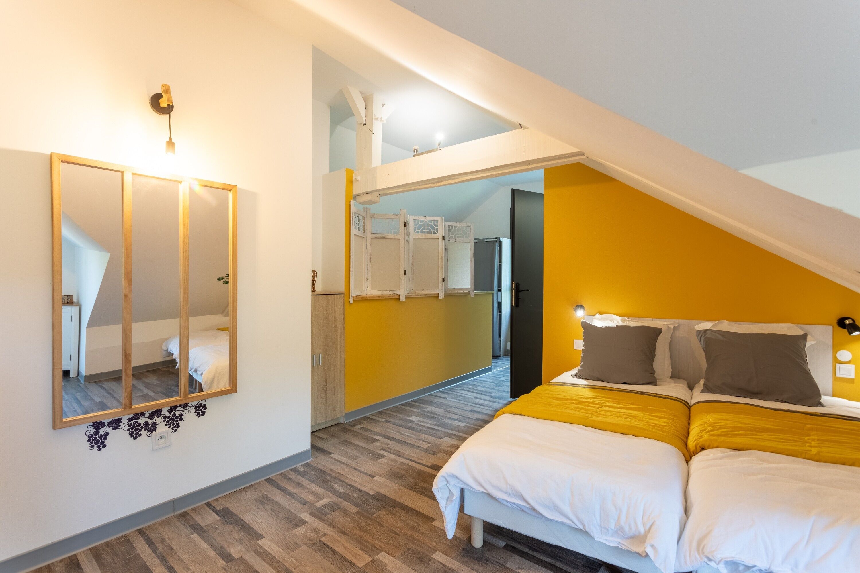 2 habitaciones, tabla de planchar con plancha y wifi gratis 