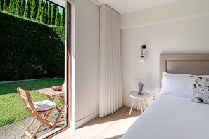 2 bedrooms, iron/ironing board, free WiFi, bed sheets - Holiday Home 'Quinta Do Outeirinho - Deluxe' with Mountain View, Wi-Fi and Air Conditioning (Agilde - Celorico de Basto)