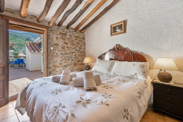 2 habitaciones, tabla de planchar con plancha y wifi gratis