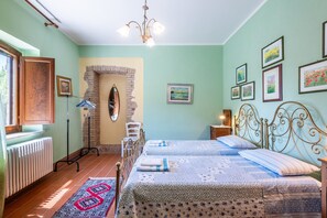 3 chambres, fer et planche Ă repasser, accĂšs au Wi-Fi (inclus)
