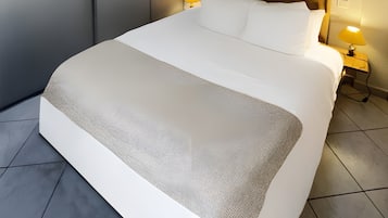 1 chambre, fer et planche Ă repasser, Wi-Fi gratuit, draps fournis