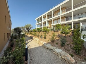 Exterior - Modern studio - terrace - pool (Unknown)