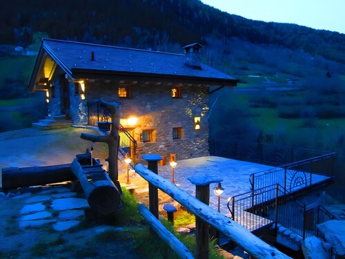 Pension 'Cuore Selvatico' mit Bergblick, privater Terrasse und eigenem Garten