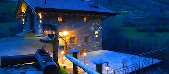 Deluxe Room "Chalet Cuore Selvatico" with Mountain View, Terrace, and Private Garden