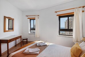 1 camera, ferro/asse da stiro, Wi-Fi gratuito, lenzuola