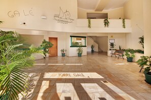 Interior - Apartment 'Casa Pólen' with Sea View, Wi-Fi and Air Conditioning (Armação de Pêra)