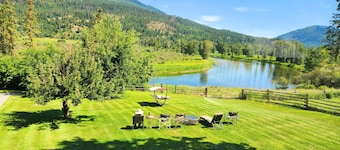 Hidden Gem Oasis 
A peaceful, beautiful spot on the Shuswap River, pet-friendly,