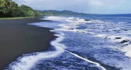 Playa Negra's White House