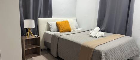 1 soverom, strykejern/-brett, wi-fi og sengetøy