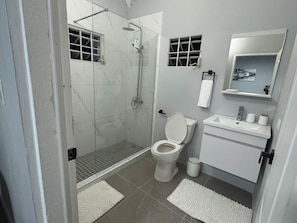 Savon, papier toilette
