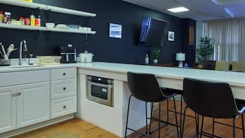 Microwave, oven, stovetop