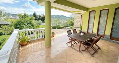 Charming 2-bedroom apartment in a single Villa, with big garden, BBQ Space