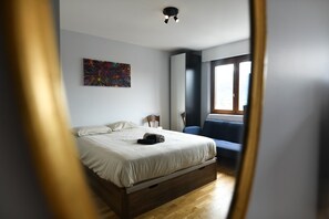 3 habitaciones, tabla de planchar con plancha y wifi gratis 