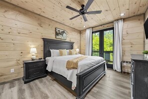 5 bedrooms, iron/ironing board, free WiFi, bed sheets