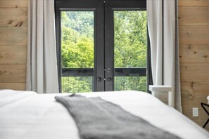 5 chambres, fer et planche à repasser, Wi-Fi gratuit, draps fournis