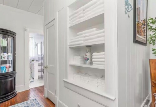 Spacious family-friendly 7-bedroom house with WiFi, AC in charming Wetumpka