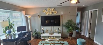 Charming 2-bedroom Private Space with WiFi, AC in welcoming Palm Bay, FL