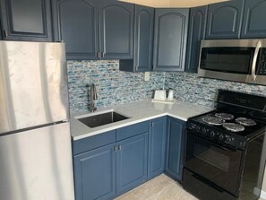 Private kitchen - Deluxe Quadruple Room (Wildwood)