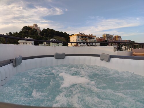 
Luxury Penthouse w/ Jacuzzi, Sea View, Billiards – Eagle’s Nest Vollga