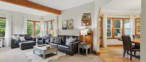 Smart TV, DVD player, books, video library