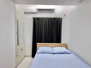 1 bedroom, iron/ironing board, WiFi, bed sheets - 500sqft,4 Luxury Apartment in the Center of Dhaka (Dhaka)
