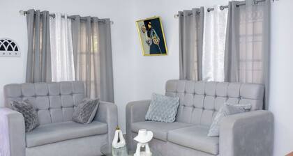 Nice Comfortable House in the Heart of Jarabcoa CLOSE TO ALL!