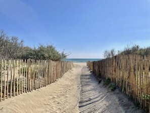 Tæt på stranden
