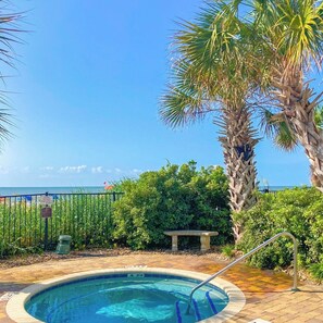 Innenpool, beheizter Pool