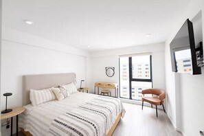 1 bedroom, desk, iron/ironing board, free WiFi