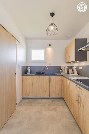 Microwave, oven