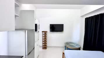 1 bedroom, iron/ironing board, free WiFi