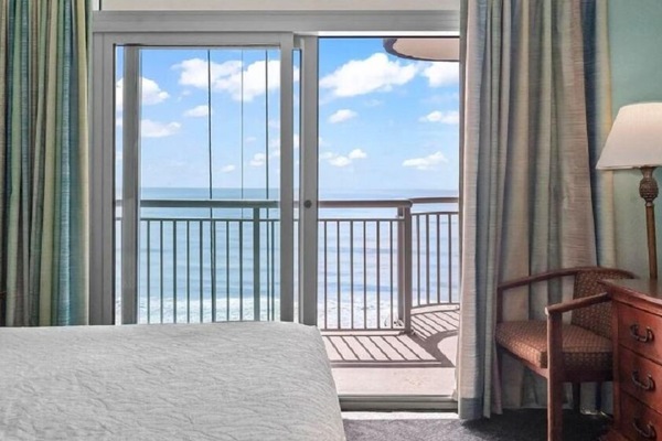 4 dormitoris, planxa i posts de planxar, wifi gratuïta i roba de llit