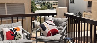 Lighthouse Larnaca - Mackenzie fully furnished seaside apartment