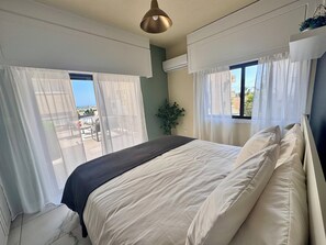 2 chambres, fer et planche à repasser, Wi-Fi, draps fournis