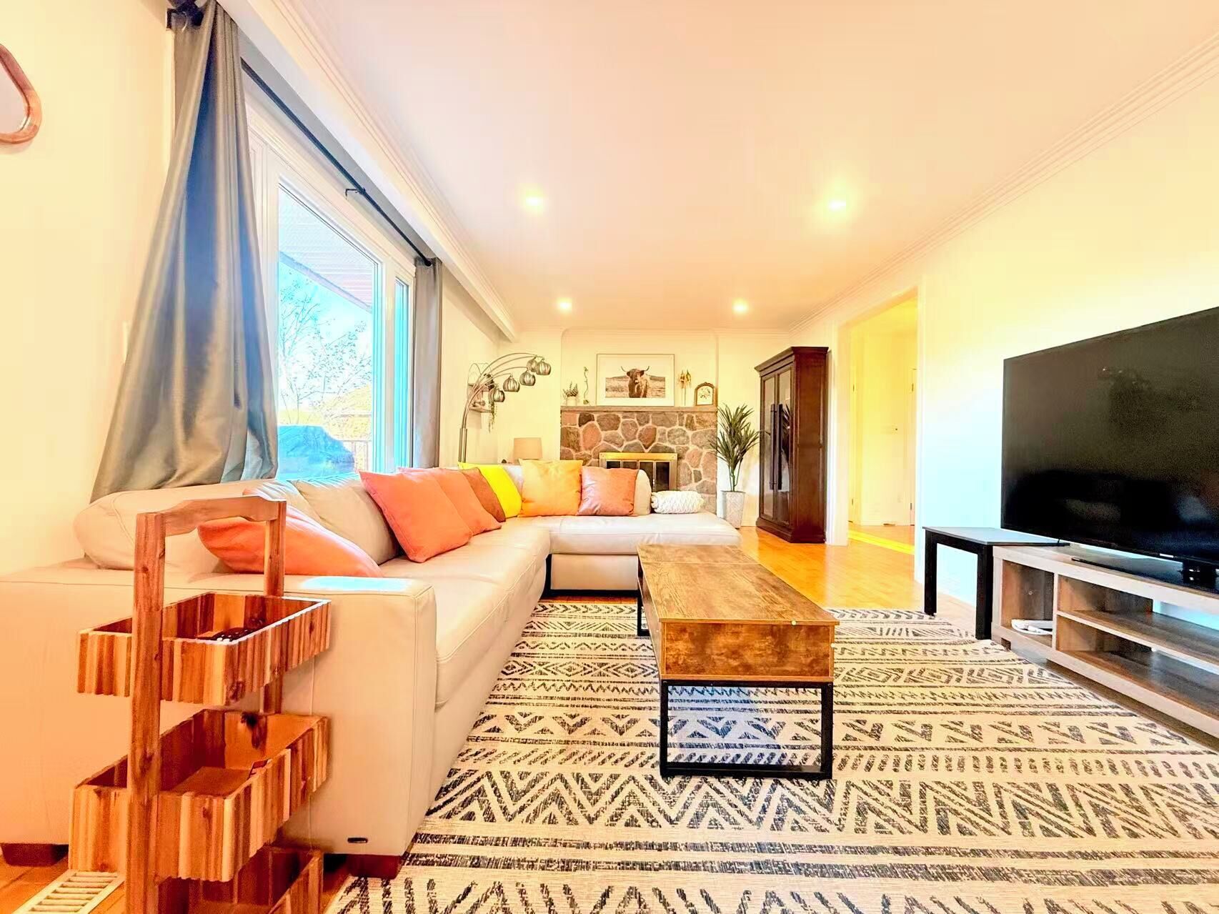 暖炉、書斎 / ワークスペース