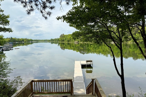 Expansive lake view of O'brien